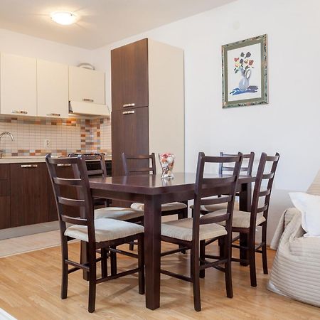 Apartments Leut 80M From The Sea Podgora Buitenkant foto